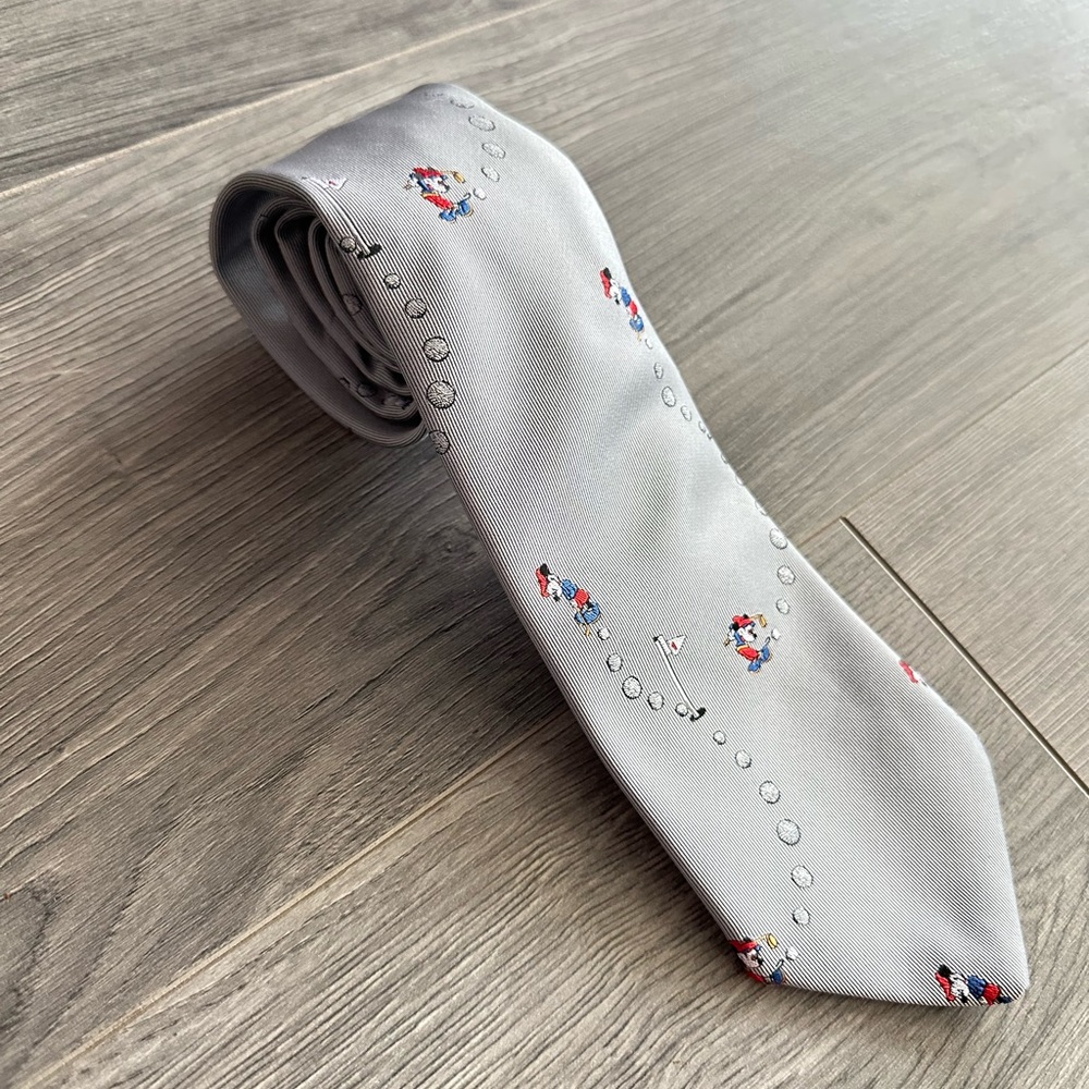 Vintage Disney Mickey Mouse grey silver golf tie The tie works - Picture 3 of 6